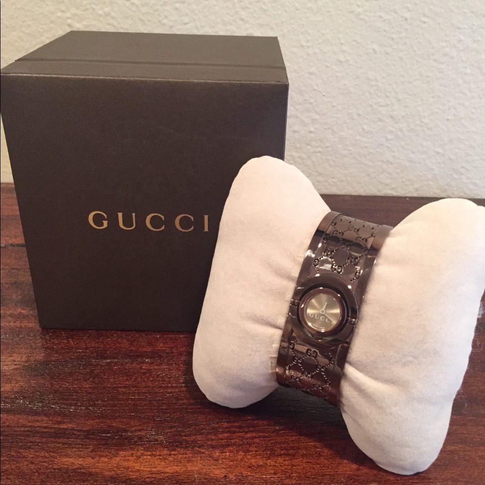 Gucci Twirl Stainless Steel Quartz Watch